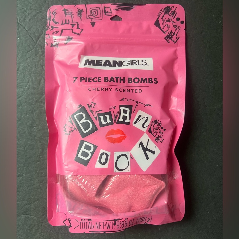 NIB Mean Girls Cherry Scented Bath Bombs